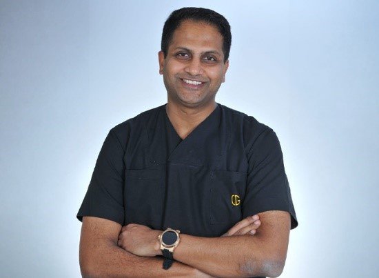 Dr. Vikas Gowd Sets a New National Benchmark in Dental Implantology with the Immediate Implant Technique